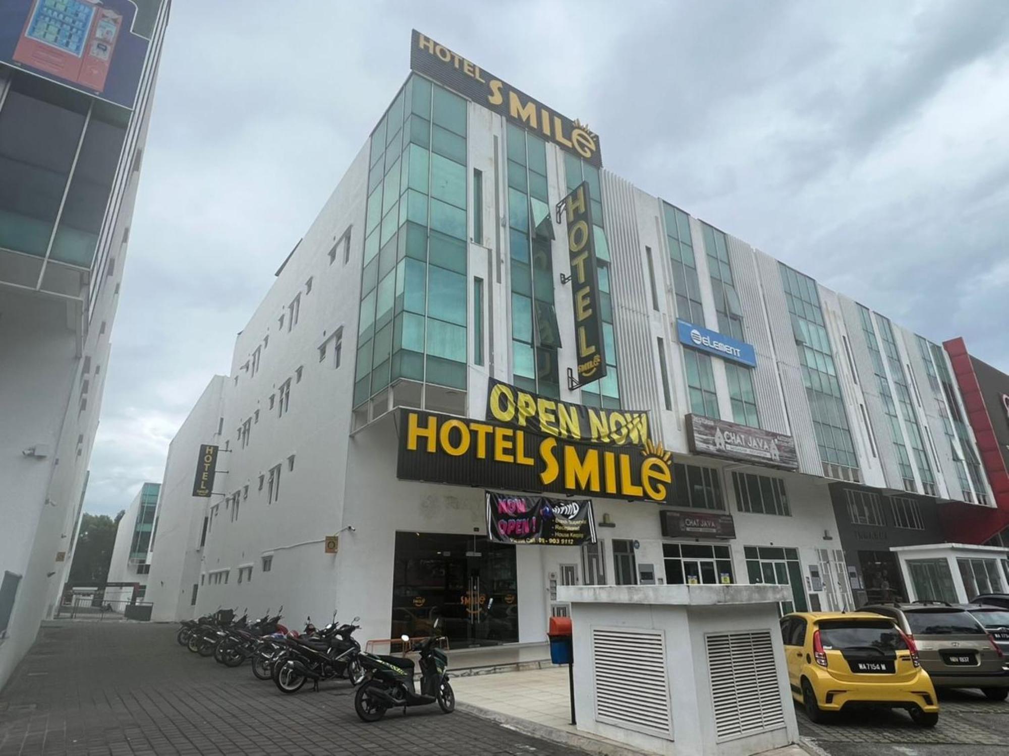Smile Hotel Subang Airport Shah Alam Luaran gambar